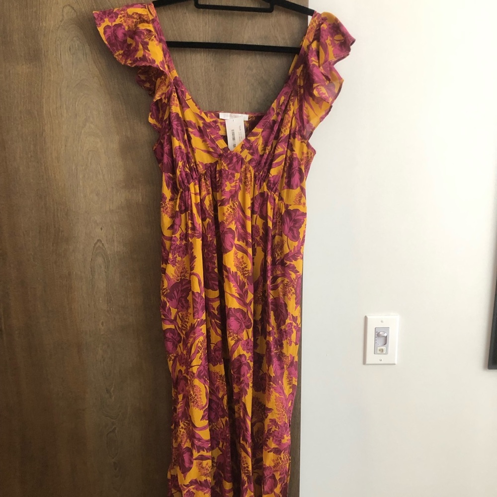 NWT OLIVACEOUS M Floral Flutter Sleeve Midi Dress